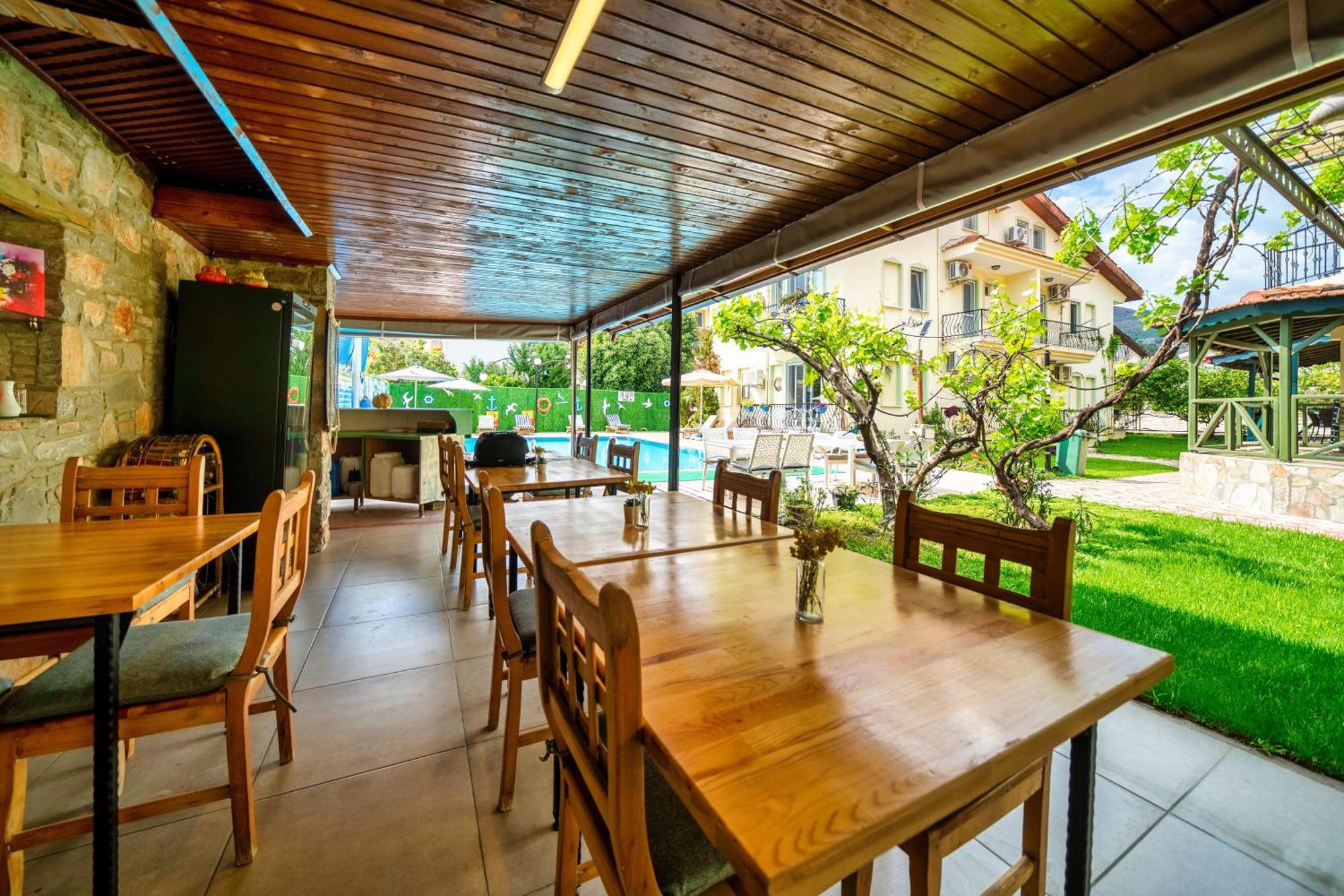 Dedeminn Garden Hotel Гёчек Экстерьер фото